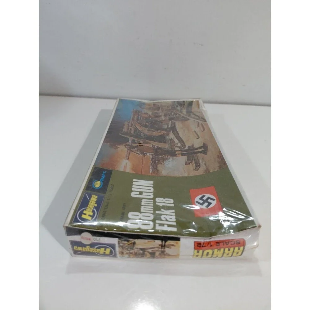 NIB Hasegawa 710 1:72 Scale German Army Flak 18 88mm Gun Model Kit